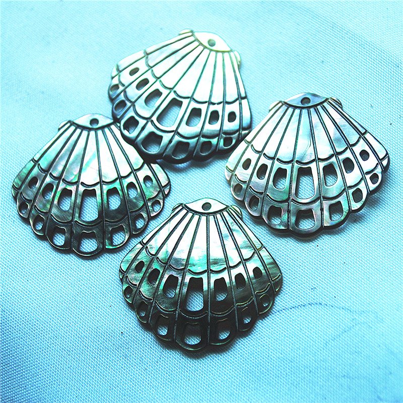 Women'S Accessories Nz - 4 SZT. CZARNE ZAWIESZKI Z MUSZLI,