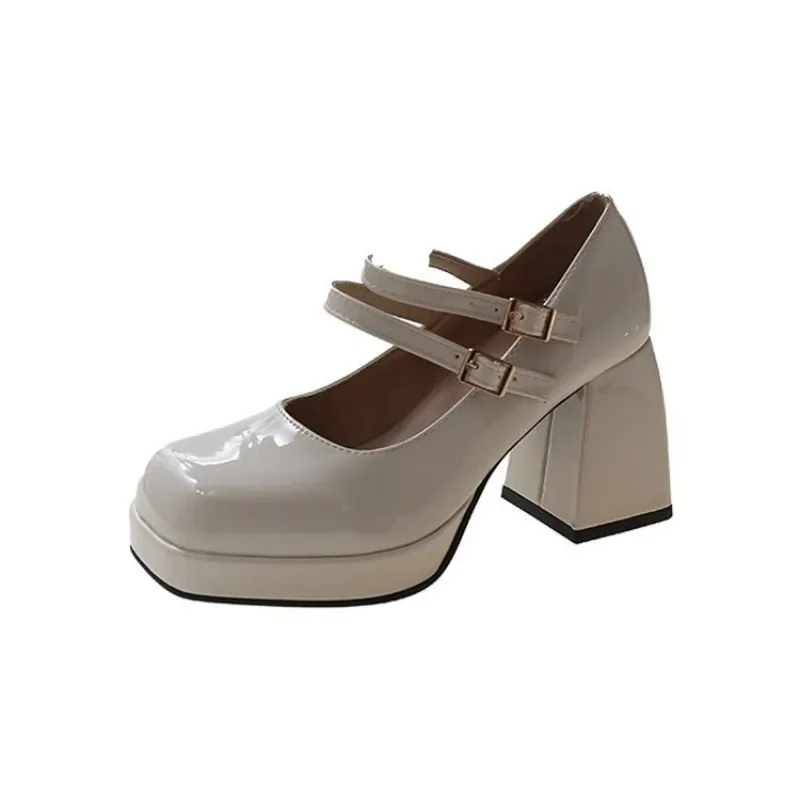 Damskie buty na grubym obcasie – Women'S Accessories Trends 2025 recenzja i cena