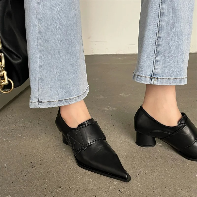 Nowe damskie czółenka do biura – Women'S Accessories Trends 2025 recenzja i cena